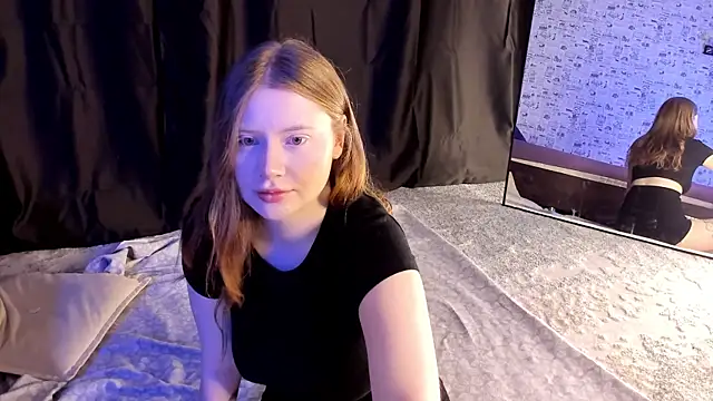 Lillie Berry online show from October 3, 4:50 am