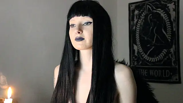 midnightsiren777 online show from March 30, 10:09 pm