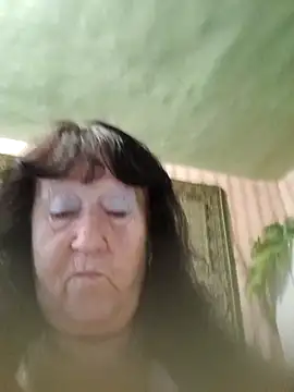 CrystalLime6411 online show from October 2, 1:49 pm