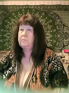 CrystalLime6411 online show from April 5, 5:45 pm