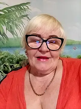 VioletSweet5566 online show from April 11, 2:32 pm