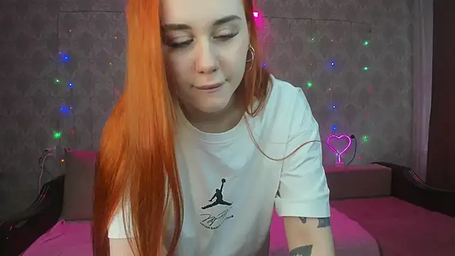 Molly Kitty online show from September 18, 2:43 am