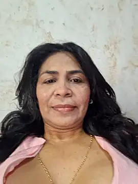 floresblancas online show from April 18, 2:30 pm