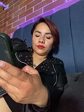 alejandra prk26 online show from October 4, 8:53 am