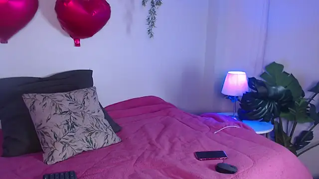 Cutie blondie online show from February 18, 11:53 am