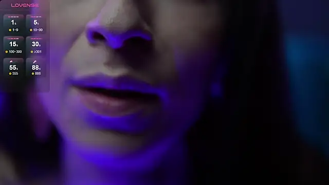 RubyRosa online show from September 8, 9:25 pm