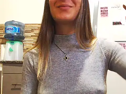 blondaxx online show from April 28, 8:35 pm