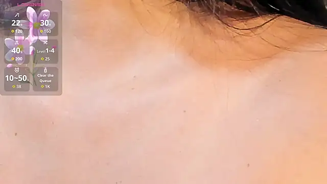 VioletHilton online show from October 13, 7:05 pm