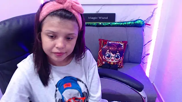 minnie cake online show from October 10, 3:55 am