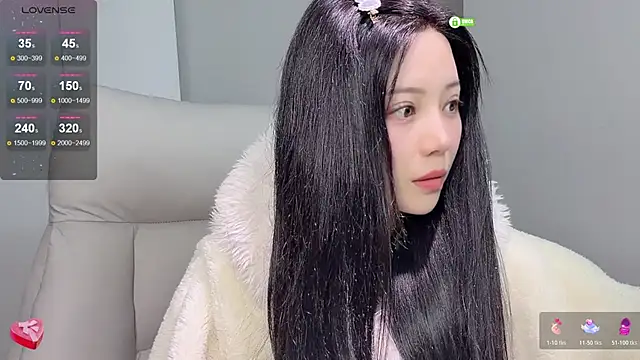 Amy-i online show from February 10, 6:11 pm