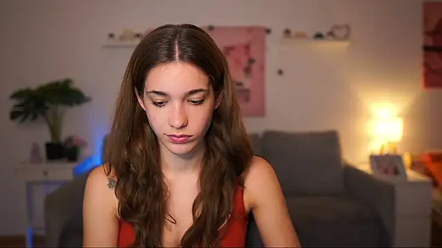 kissie cat online show from September 23, 1:53 pm