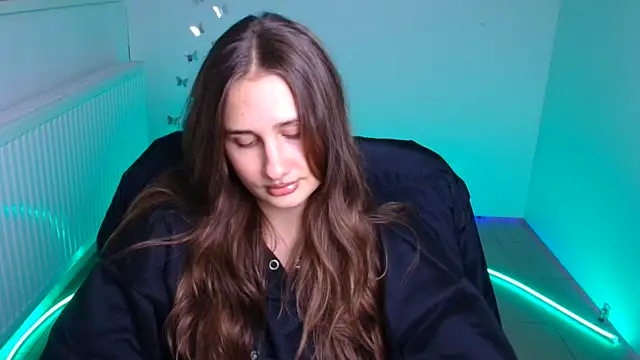 Stefanie Sweet online show from October 4, 7:03 am