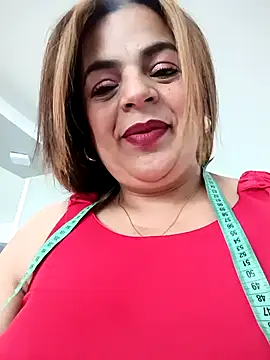 Mia-Glow online show from November 20, 12:39 pm