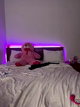 sarahsparkles20 online show from September 21, 2:21 am