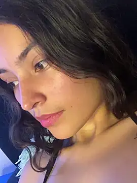 hotwife26 online show from September 21, 8:40 pm