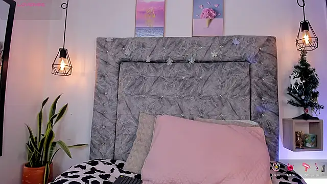 Seraphyne666 online show from November 27, 7:28 pm