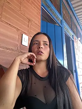 Mia jhoonson online show from April 12, 8:00 pm