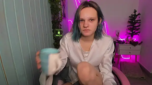 Elieiza xo online show from January 9, 10:30 am