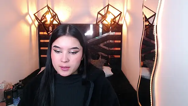 Natalie loffreda online show from April 2, 8:06 pm