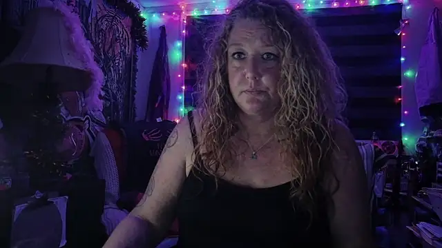 HotRedYeag online show from October 15, 6:38 am