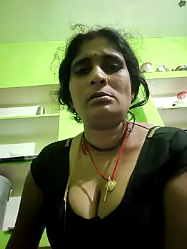 Hot-piuy online show from October 28, 4:51 am