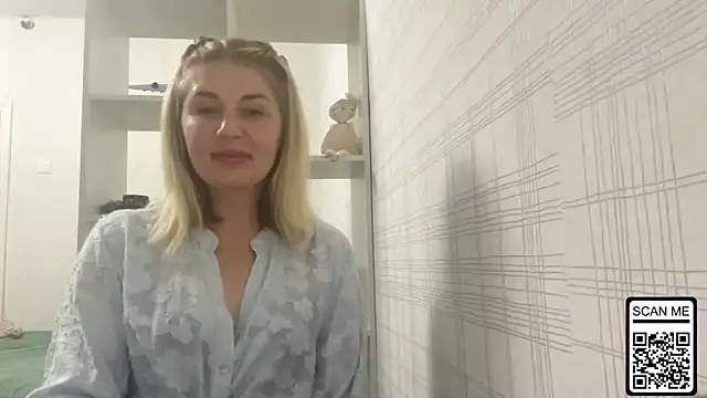 Blondie xoxoxo online show from November 17, 8:09 pm