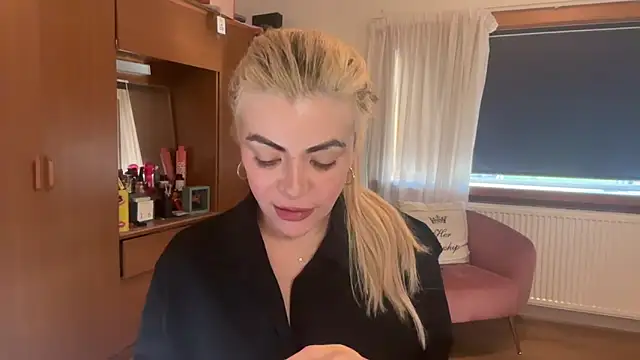 princess17 online show from September 16, 4:15 pm