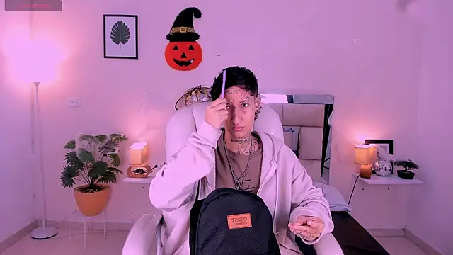 Luci Rose online show from October 18, 3:09 am