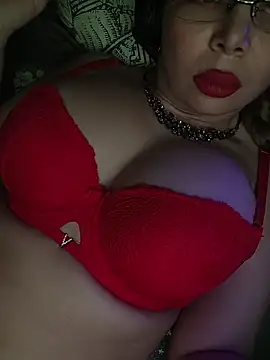 BunnyFoxy777 online show from November 25, 12:35 am