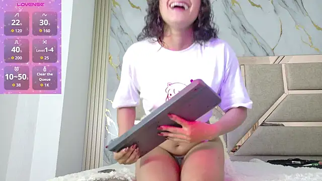 DakotaTylerr online show from November 8, 11:37 am