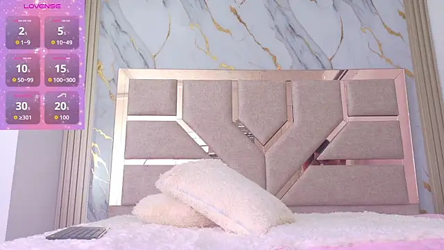 DakotaTylerr online show from October 7, 11:25 am