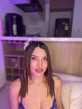 Bella-taylorr online show from March 23, 8:42 am