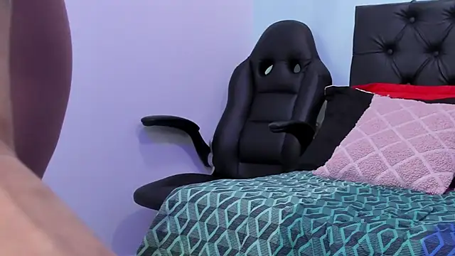 Marianee Rousse online show from November 7, 10:25 pm