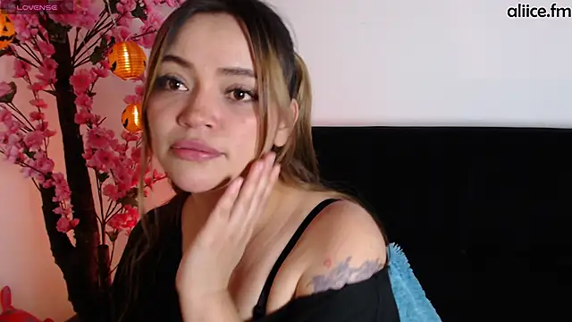 aliiceFM online show from October 28, 3:12 am