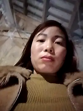 Annaacutee online show from January 10, 1:27 pm