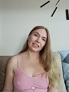 KisaVixen online show from April 6, 5:36 pm