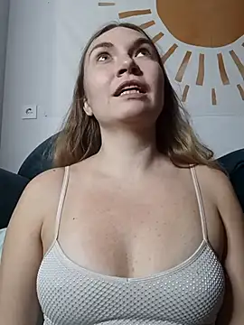 KisaVixen online show from October 28, 3:40 pm