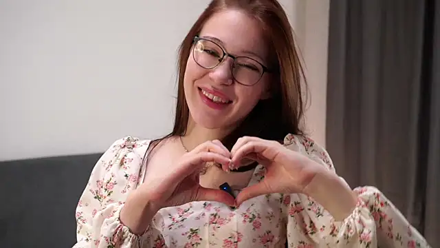 KarisaKusner online show from October 3, 11:32 pm