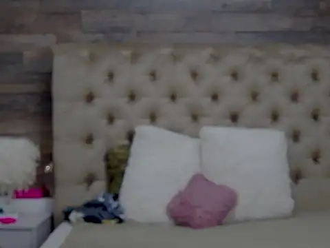 CarolinaBlair online show from September 10, 4:40 pm