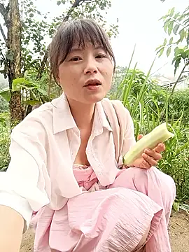 linda bae00 online show from May 19, 1:56 am