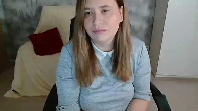 AdelinaLawson online show from April 9, 5:54 am