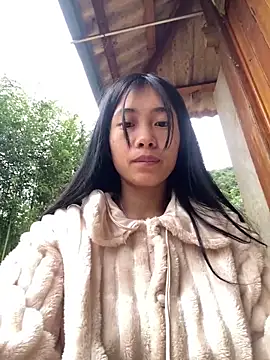 EmLy02 online show from November 19, 2:11 am