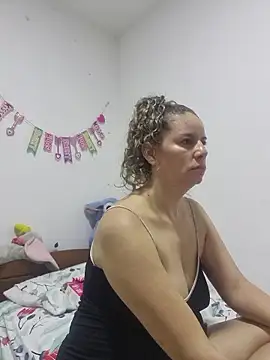 Nina vallon online show from January 19, 1:51 pm