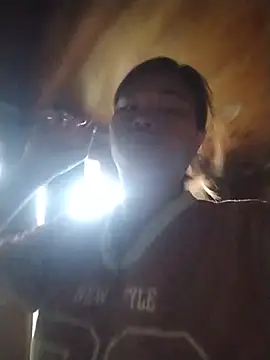   Ngoc20   online show from May 8, 12:58 am