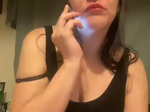 spookyspooky2 online show from December 1, 6:28 am