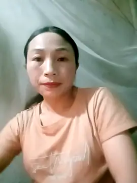 lucybaby00 online show from December 19, 2:42 pm