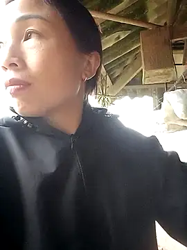 lucybaby00 online show from February 4, 9:45 am