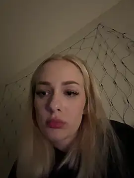 DaryaDoll online show from December 18, 11:53 pm