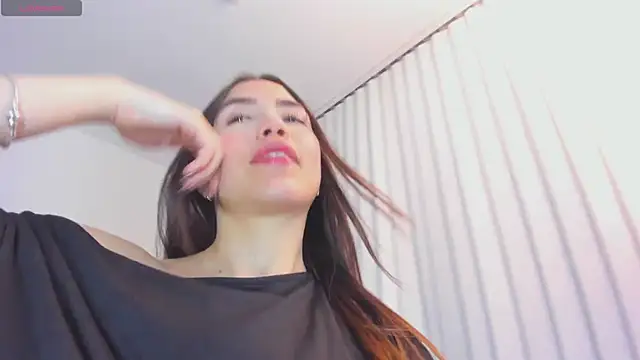 SaraWagner  online show from November 11, 12:28 am