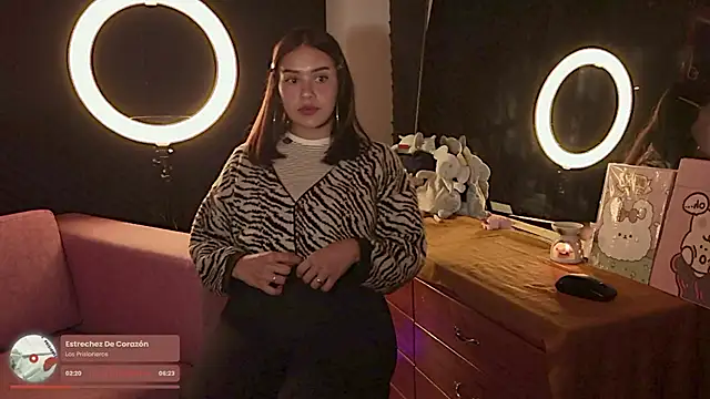 gigifontaine   online show from September 29, 10:26 pm